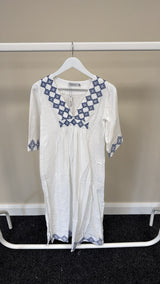 255 - WHITE BLUE CHEESECLOTH EMBROIDERY DRESS XXSMALL