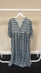 27 - SAMPLE SALE DRESS MEDIUM