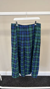 89- SAMPLE SALECHECKED TARTAN SKIRT MEDIUM