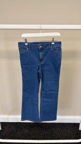 91- SAMPLE SALE JEANS MEDIUM