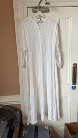 264 - SAMPLE SALE WHITE KAFTAN MEDIUM