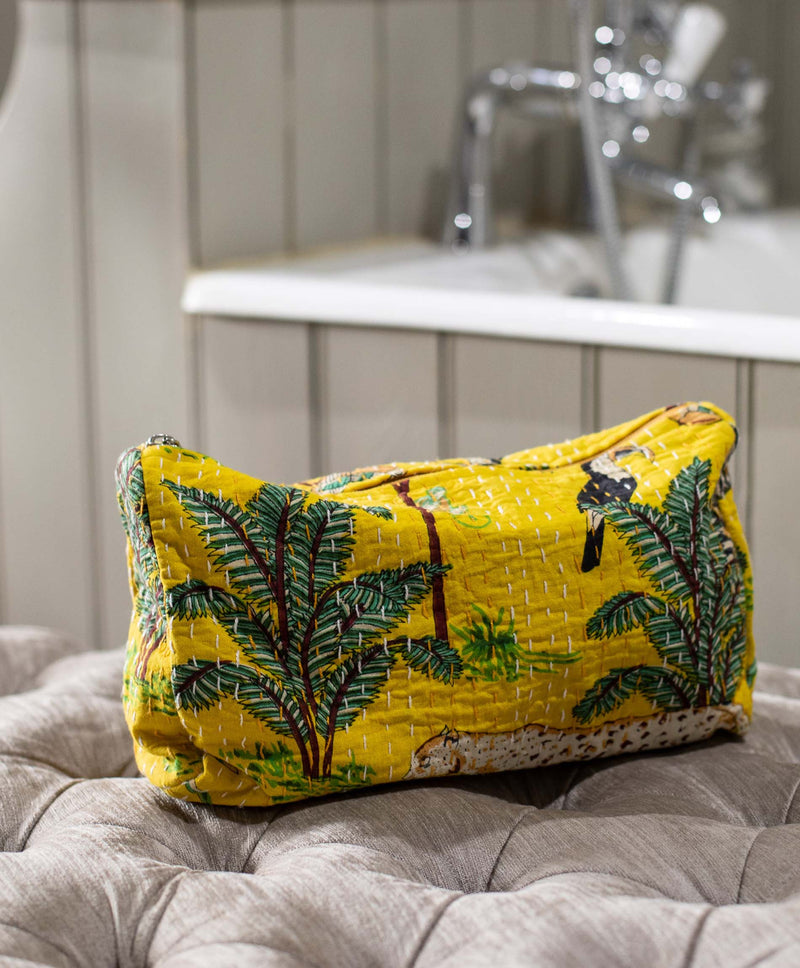Kantha Washbag